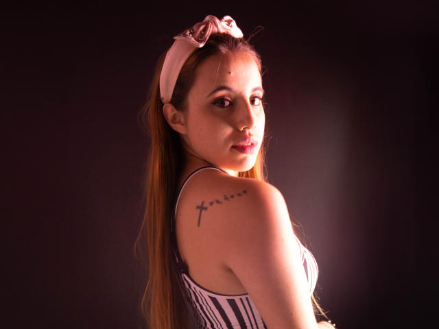 GraceRogers - Live sex cam - 9865053