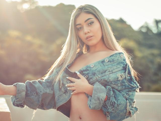 MiaMorton - Live sex cam - 9869385