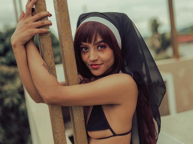 SerenaDeStark - Live sex cam - 9869545