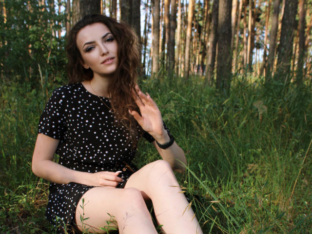 MiaHughes - Live sex cam - 9892997