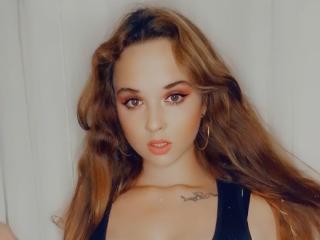 EmmaaJohnson - Live Sex Cam - 9897329