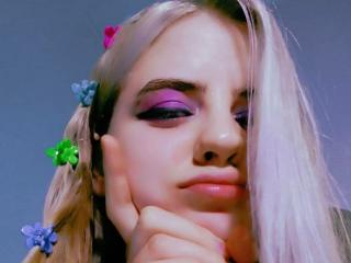 Unicornn - Live sex cam - 9906897