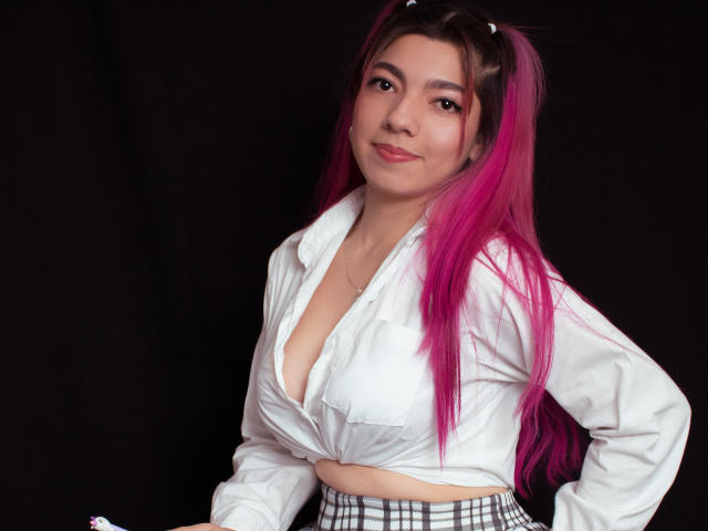 KiaraJonnes - Live porn &amp; sex cam - 9914049