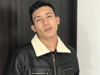 MichaelFreeman - Live porn & sex cam - 9915409