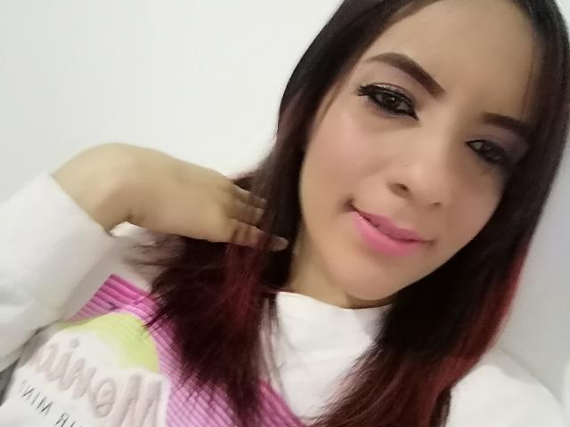 LilianCruz - Live porn &amp; sex cam - 9921445