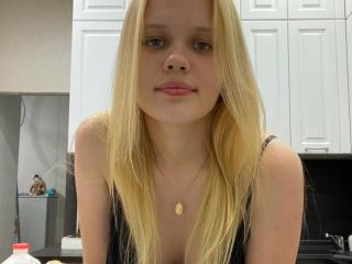 MillaFlame - Live porn & sex cam - 9927485