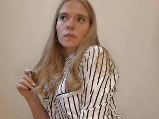 TheonlyChloe - Live Sex Cam - 9951617