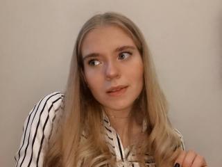 TheonlyChloe - Live Sex Cam - 9951637