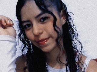 AshleyPerry - Live Sex Cam - 9956841