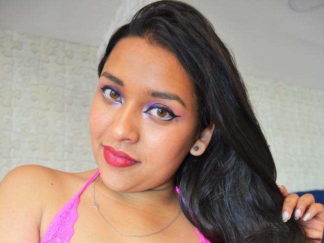CrystalHott69 - Sexe cam en vivo - 9957585