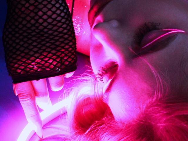 BettyByrd - Live sex cam - 9963825