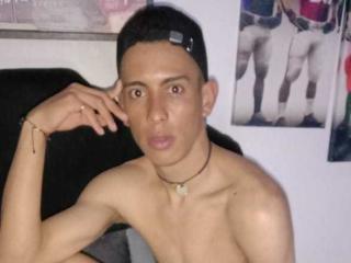 KayBlade - Live sex cam - 9965037