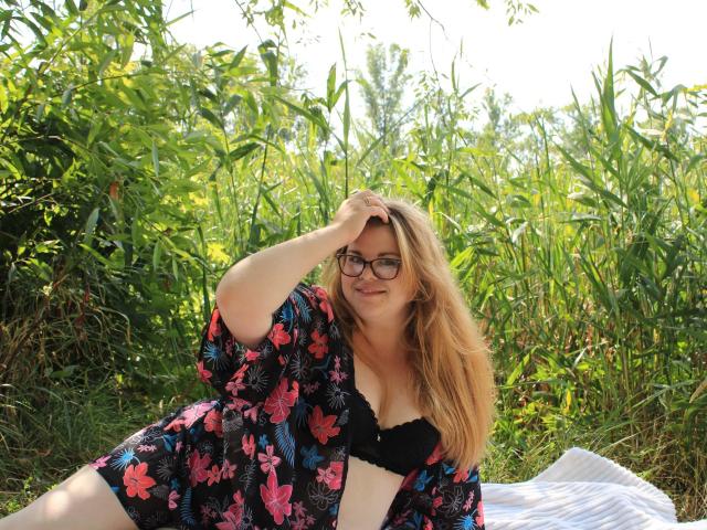 AnnabelLucky - Porno na żywo i seks kamera - 9966314