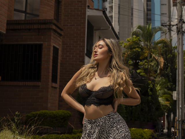 SusieThompson - Live porn &amp; sex cam - 9980079