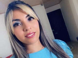 DaphneX69 - Sexe cam en vivo - 9981151