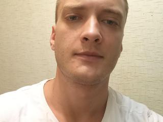 FineHenry - Live porn &amp; sex cam - 9981575