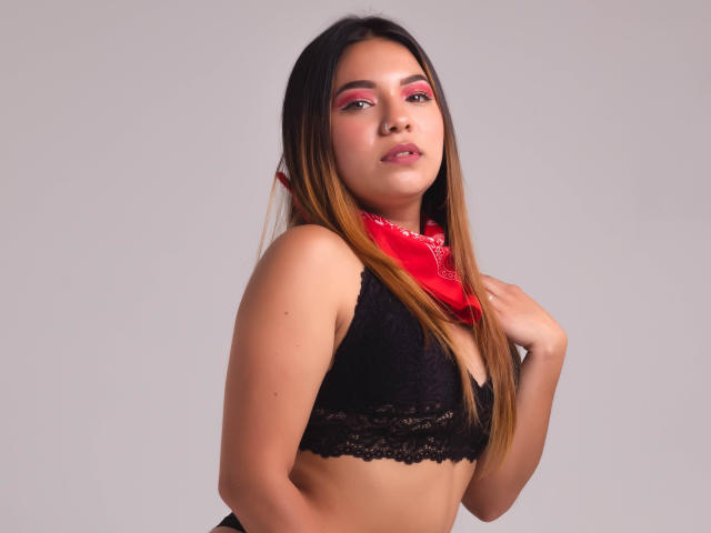 CarolineLee - Sexe cam en vivo - 9983247