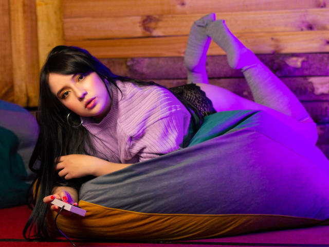 EmelyRose - Sexe cam en vivo - 9984399