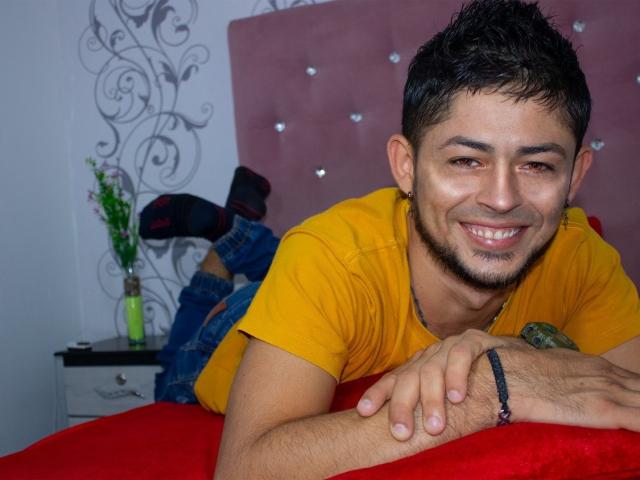 AnthonyHotyBig - Sexe cam en vivo - 9987699