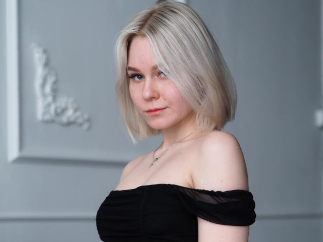 LilyTurner - Live Sex Cam - 9993891