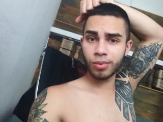 AnthonyMercer - Live porn & sex cam - 9998699