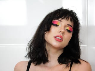 Hình ảnh đại diện sexy của người mẫu DeniseKitty để phục vụ một show webcam trực tuyến vô cùng nóng bỏng!