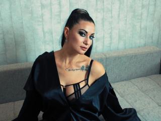 Hình ảnh đại diện sexy của người mẫu SayleyDener để phục vụ một show webcam trực tuyến vô cùng nóng bỏng!