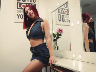 AnnyHill - Young women - 18 years old