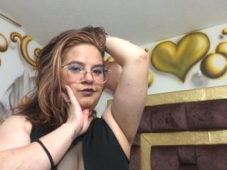 Photo de profil sexy du modèle LorennaSexy69, pour un live show webcam très hot !