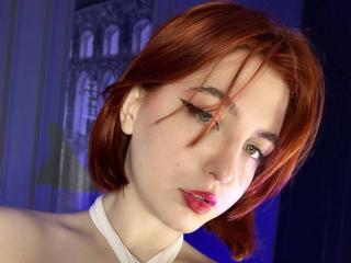 Bild på den sexiga profilen av EdnaWine för en väldigt het liveshow i webbkameran!