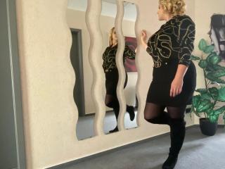 German-Blondie-hot