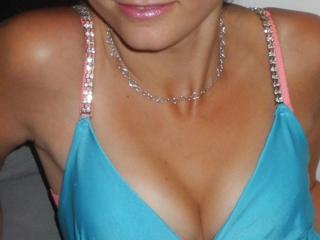 Vicky-Acid-hot
