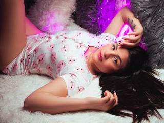 Foto van het sexy profiel van model SaraWestt, voor een zeer geile live webcam show!