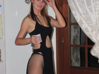 Photo de profil sexy du modèle Bordelaise, pour un live show webcam très hot !
