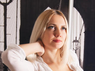 EliseGold-hot