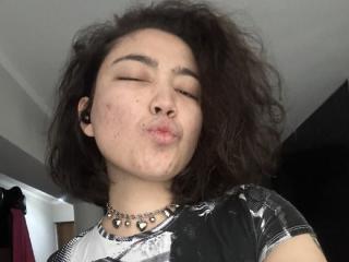 AsianFoxyCute