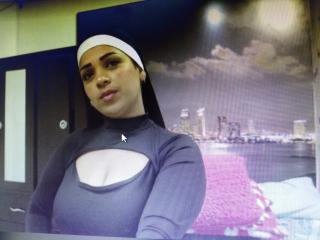 Bild på den sexiga profilen av RaquelHotAnal för en väldigt het liveshow i webbkameran!