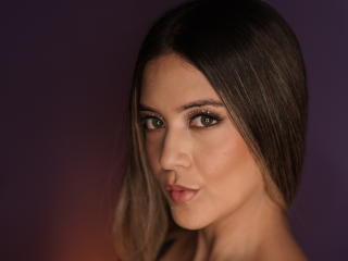 Photo de profil sexy du modèle SamantaHanne, pour un live show webcam très hot !