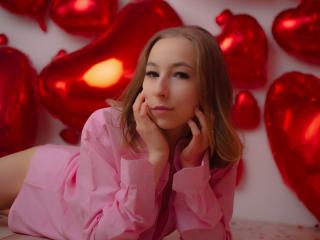 Foto de perfil sexy de la modelo SoniaFugors, ¡disfruta de un show webcam muy caliente!