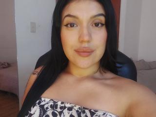 Foto de perfil sexy da modelo LauraRichis, para um live show muito quente!