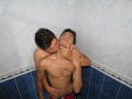 HotsBoys - Live sexy avec ce Homo ayant le sexe complètement épilé sur Xlove-Gay 